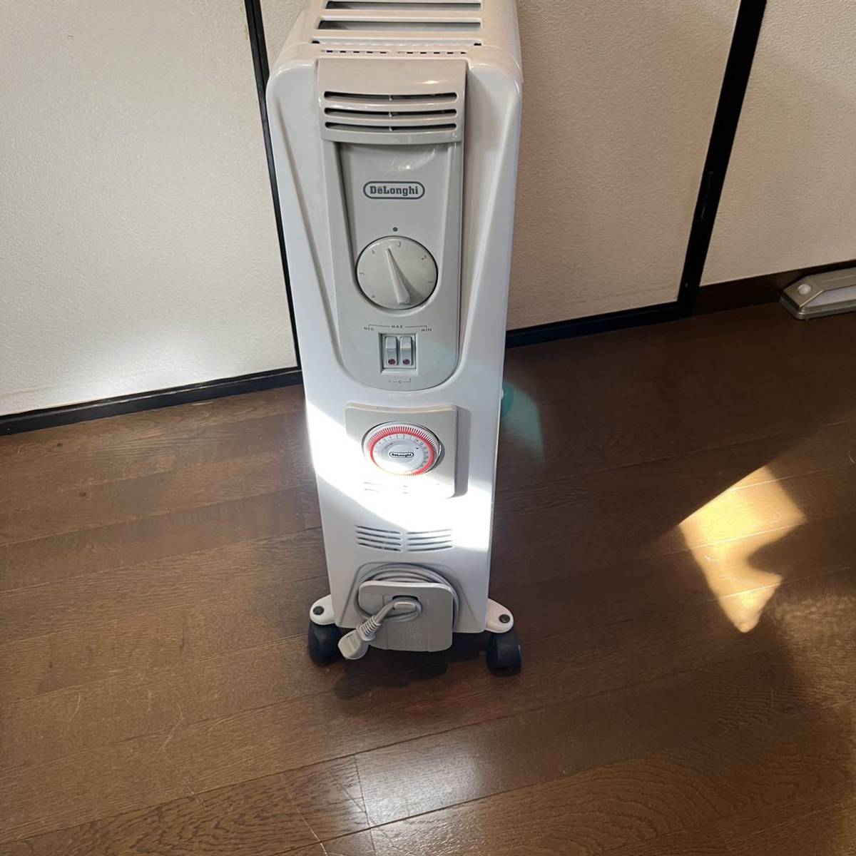 中古 動作未確認　Delonghi デロンギ オイルヒーター_画像6