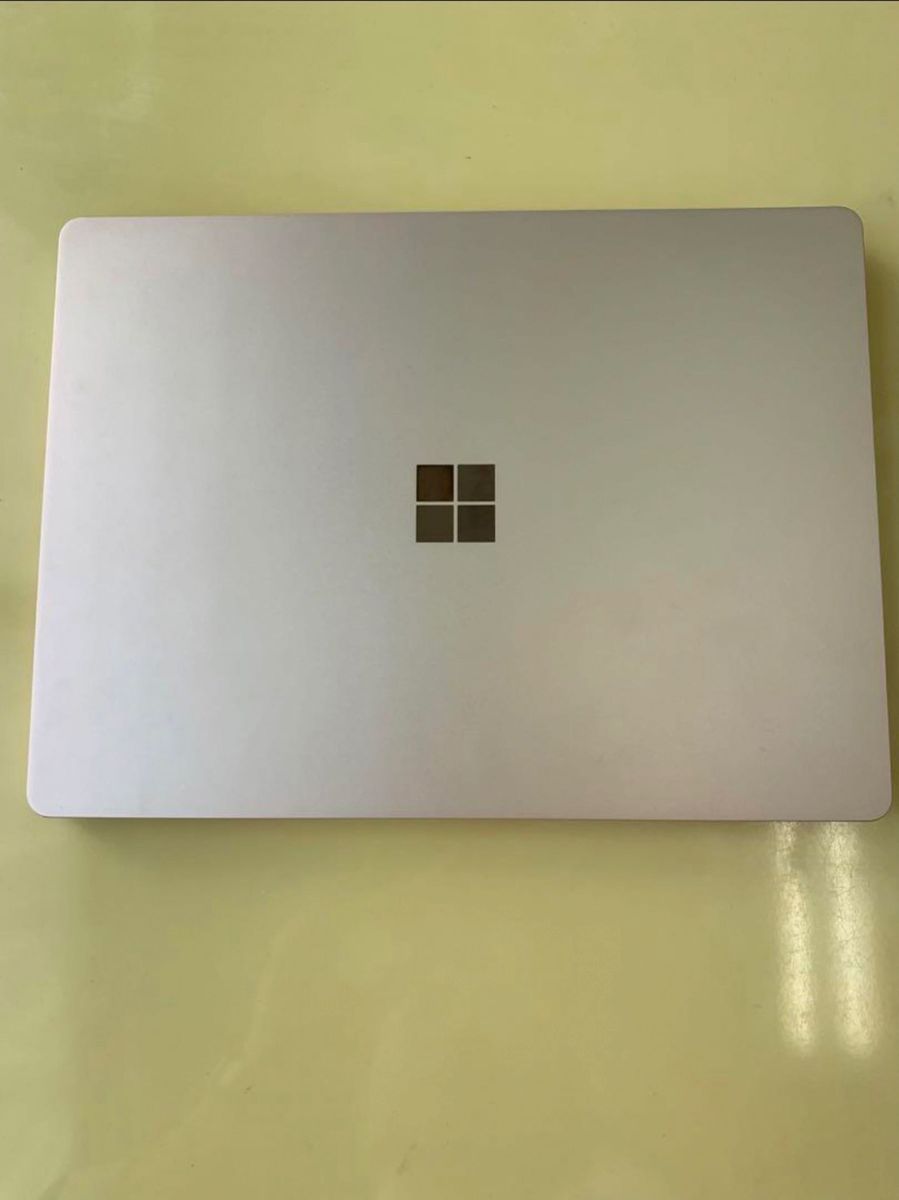 Microsoft Surface Laptop Go ノート型パソコン