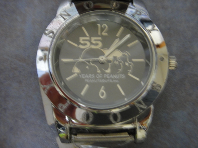 ジャンク品 腕時計 55 YEARS OF PEANUTS SNOOPY SN283-03 電池切れ 動作未確認_画像9