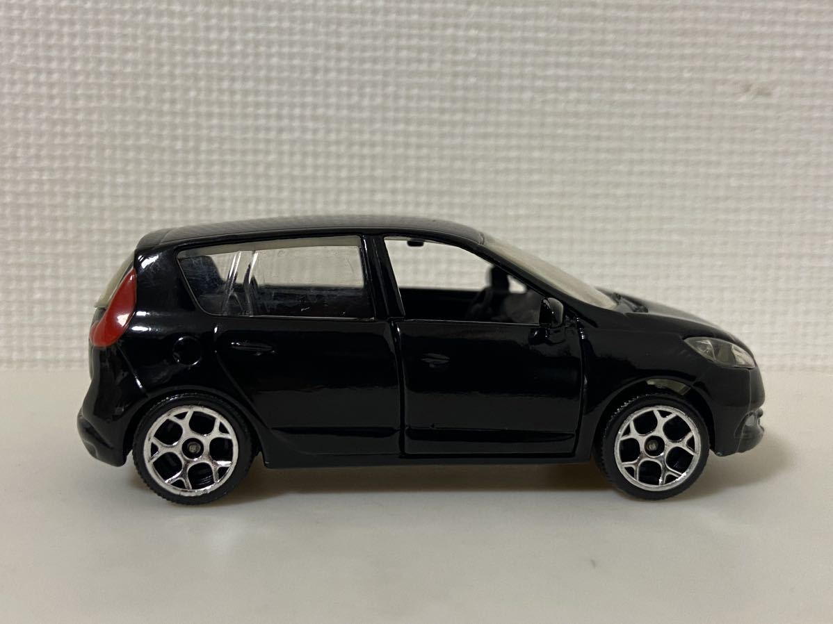 マジョレット 1/57 ルノー セニック ブラック 黒 majorette RENAULT SCENIC 約1/64_画像5