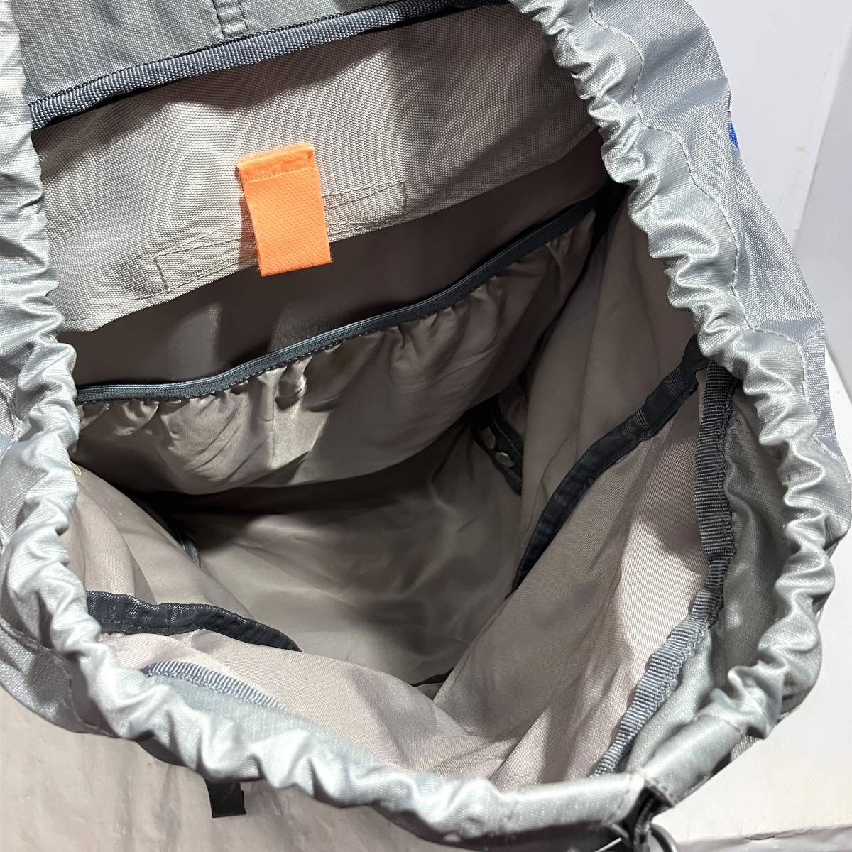 (志木)deuter/ドイター FUTURA フューチュラ 32 レインカバー付き 青 ブルー リュックサック ザック バックパック 登山 アウトドア _画像9