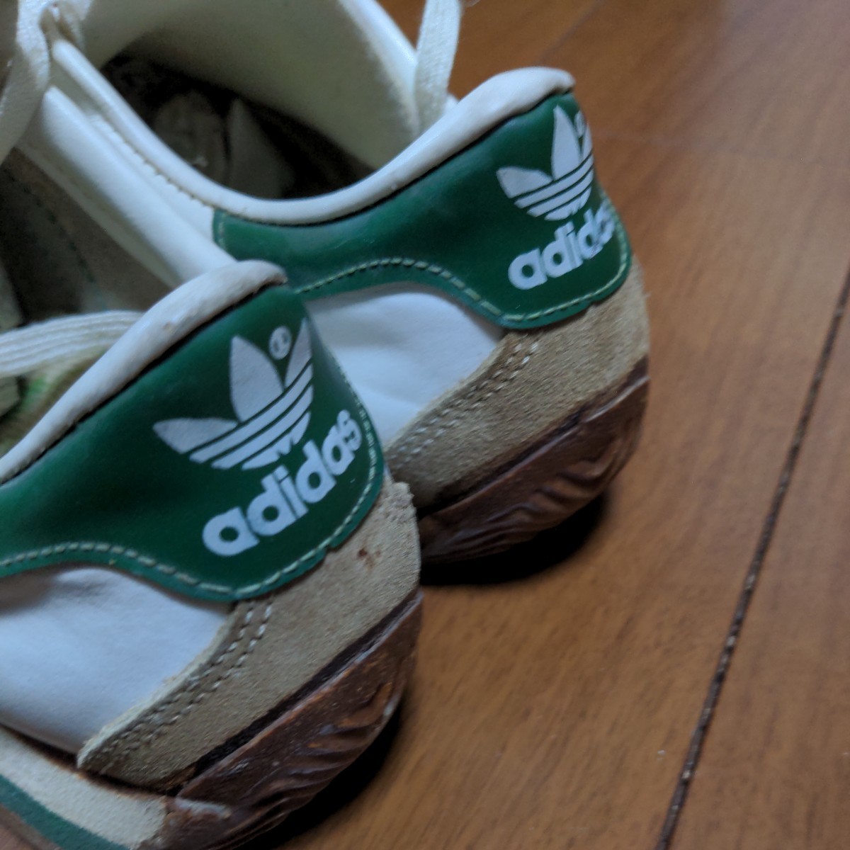 希少 フランス製 adidas アディダス カントリー Country ビンテージスニーカー 25.5cm相当 グリーン 希少 フランス製 adidas アディダス カントリー Country ビンテージスニーカー 25.5cm相当 グリーン