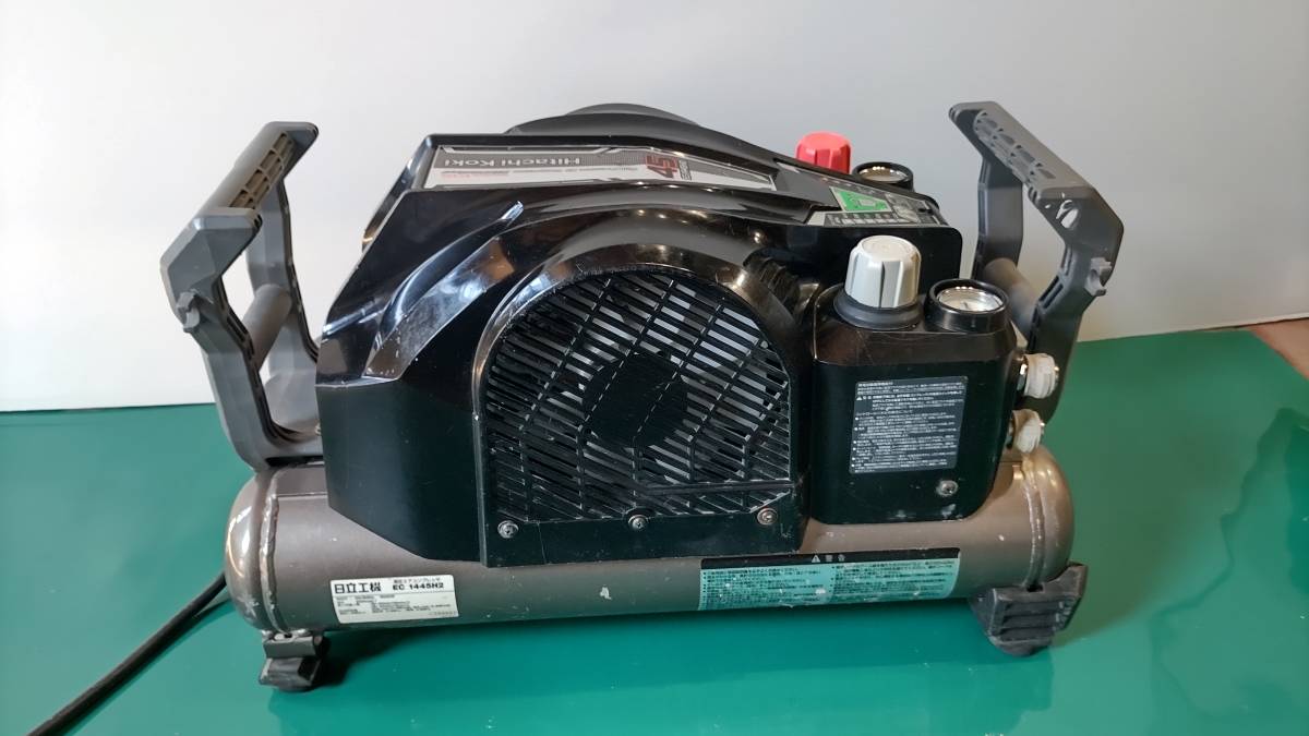 整備完了主要部品交換(HIKOKI)高圧コンプレッサーEC1445H2 整備完了主要部品交換(HIKOKI)高圧コンプレッサーEC1445H2