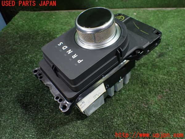 1UPJ-12117555]レンジローバー イヴォーク(LV2A)ATシフトレバー 中古_画像2