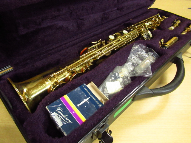 メーカー不明 ソプラノサックス SAX ネック 2種類 マウスピース付 ケース 楽器 管理5J1118E-C1_画像1