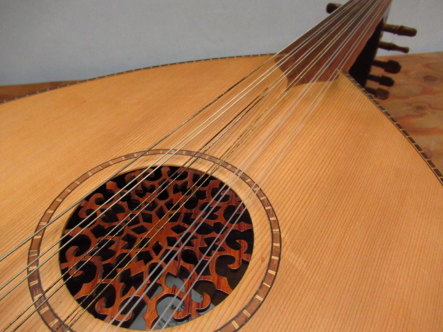 EGE ウード 6コース 11弦 民族楽器 トルコ アラビア 管理5J1122C-H2_画像3