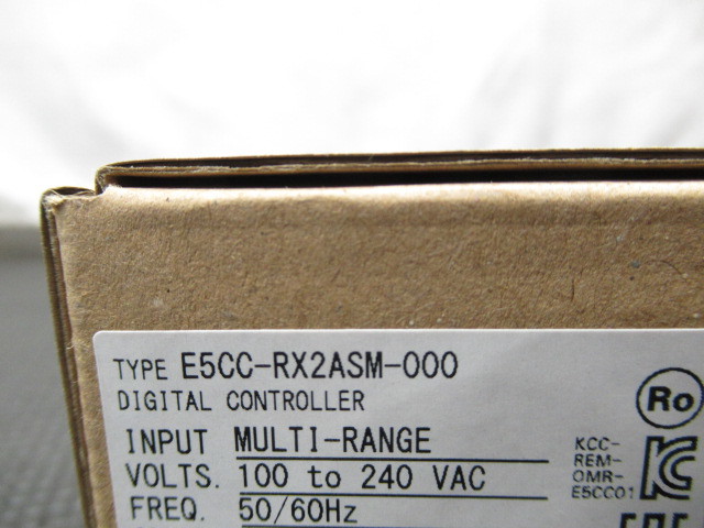 未使用品 OMRON オムロン 温度調節器（デジタル調節計） E5CC-RX2ASM-000 管理5Y1122M-YP14_画像2