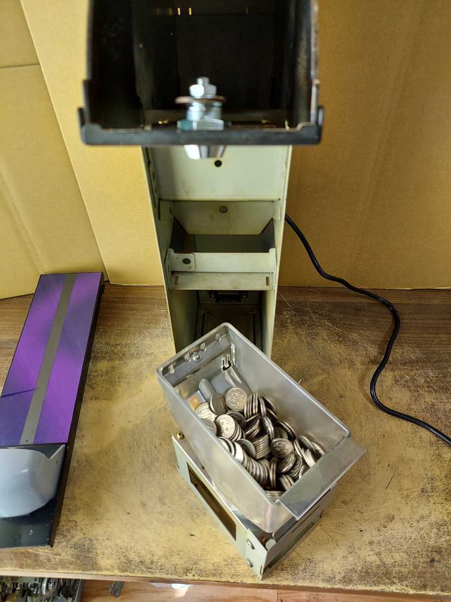 サンド型両替機 EMS-7 千円札⇒100円硬貨×10枚|Yahoo!フリマ サンド型両替機 EMS-7 千円札⇒100円硬貨×10枚|Yahoo!フリマ