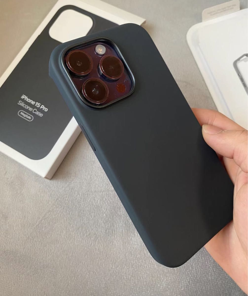 純正互換品 MagSafe対応 シリコンケース iPhone15promax ブラック 純正互換品 MagSafe対応 シリコンケース iPhone15promax ブラック