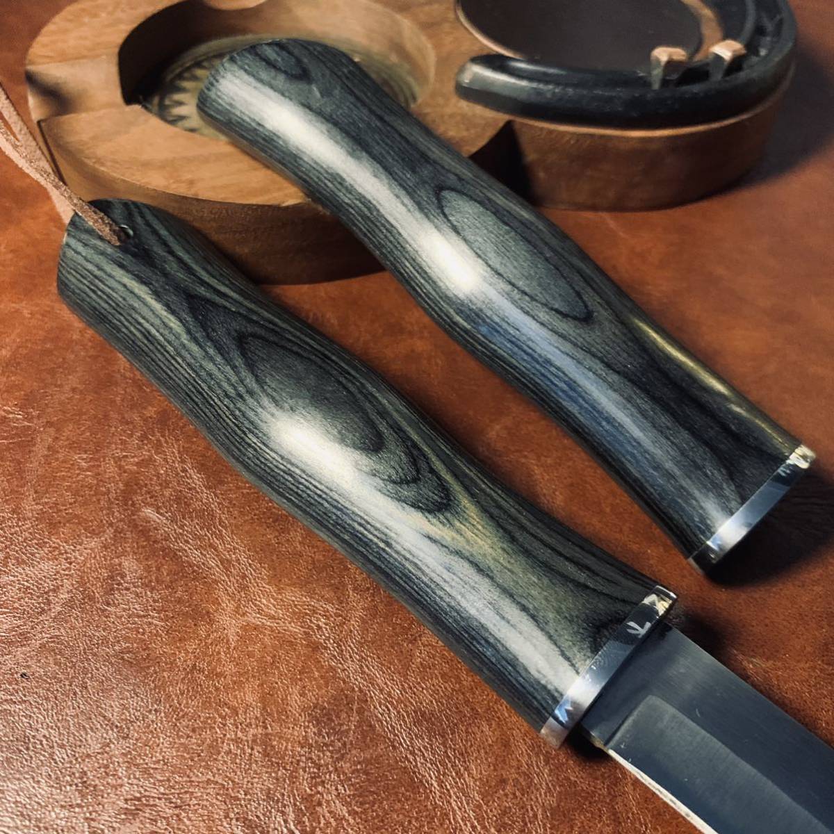 超高品質 高級木製 和風木鞘ナイフ 鏡面 M390鋼刃 和式小刀 伝統工芸　日本刀型 キャンプ　アウトドア　釣り 野外登山　24cm_画像2