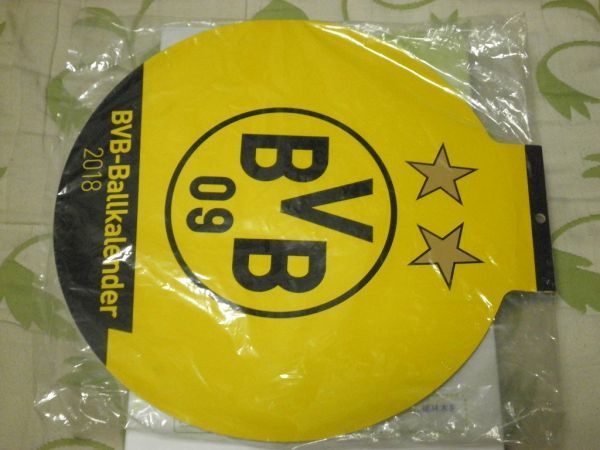GERMANY SOCCER BALL CALEDAR BUNDESLEAGER Fuballkalender BVB-Ballkalender 2018_画像3