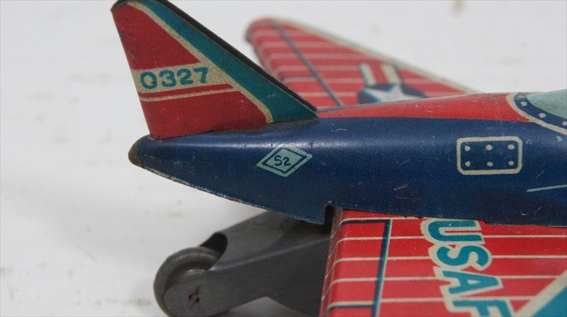 斉藤玩具 Douglas F4D Skyray USAF 0327 ブリキ 1950年代 当時物 日本製 戦闘機 フリクション ミニチュア 飛行機 雑貨_画像6