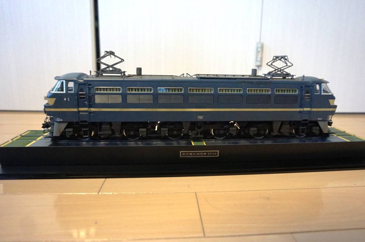 1/45スケール模型「電気機関車EF66後期　展示ケース付き型完成品」（アオシマ製）_画像5