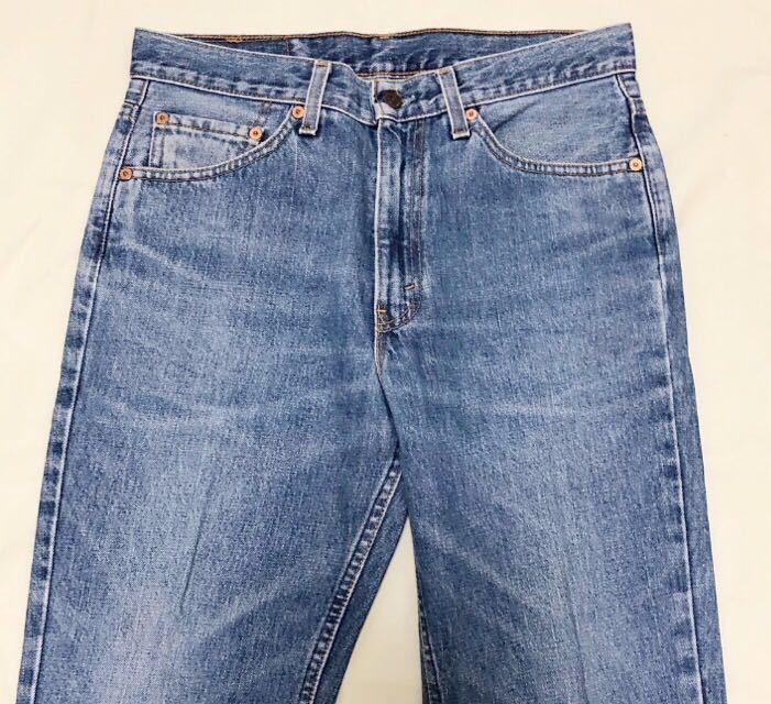 8284《LEVI'S リーバイス》90'S USA製 激シブ色落ち 517-03 ボタン裏379 ブーツカット インディゴデニム ジーンズ W32L34_画像4