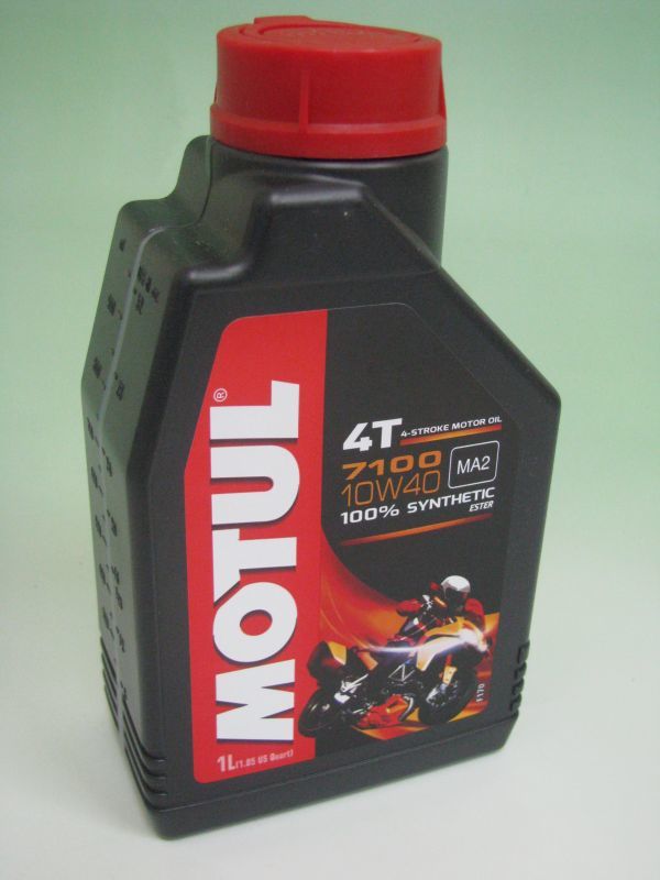 MOTUL 7100 4T 10W40 1Lボトル エンジンオイル　国内正規品！_画像1