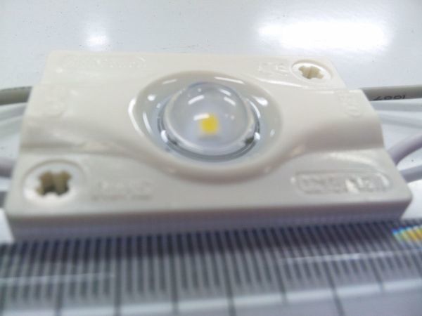 ☆彡レンズが特徴です。
