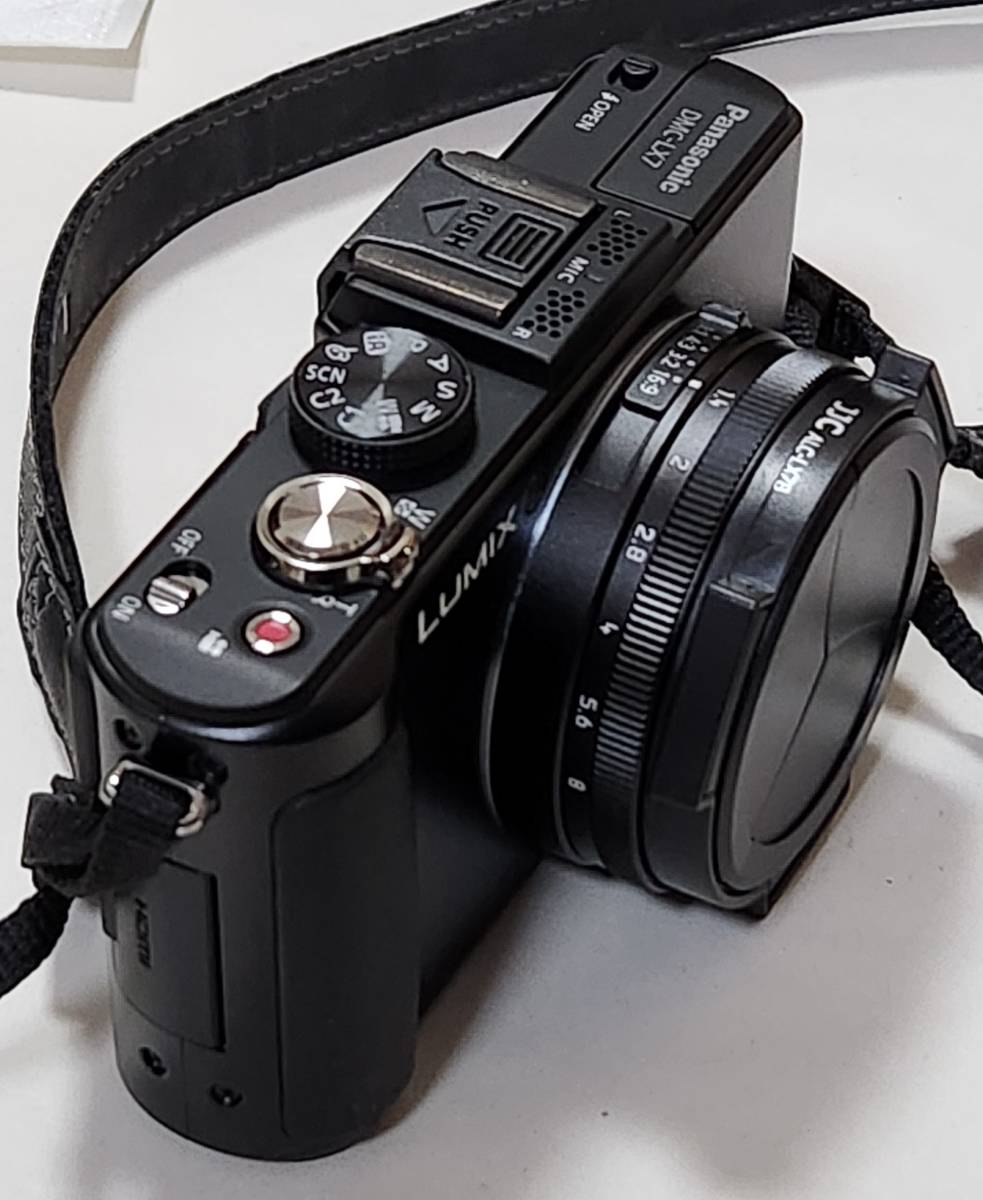 Panasonic デジタルカメラ ルミックス LX7 光学3.8倍 ブラック DMC-LX7-K_画像4