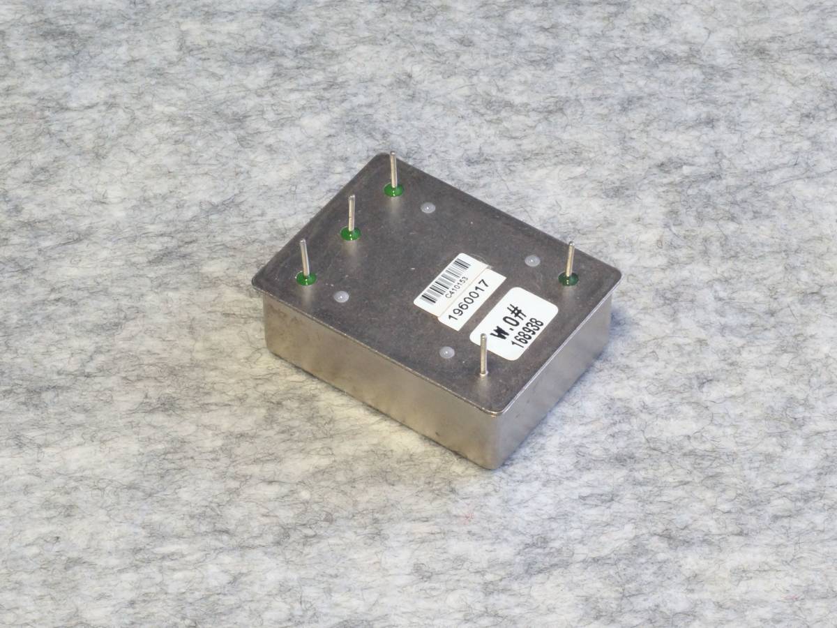 CTS 196007 10MHz OCVCXO ( 恒温槽付電圧制御水晶発振器・SIN波・Vc 用基準電圧内蔵 )　未使用長期保管品・簡易試験済み_画像2