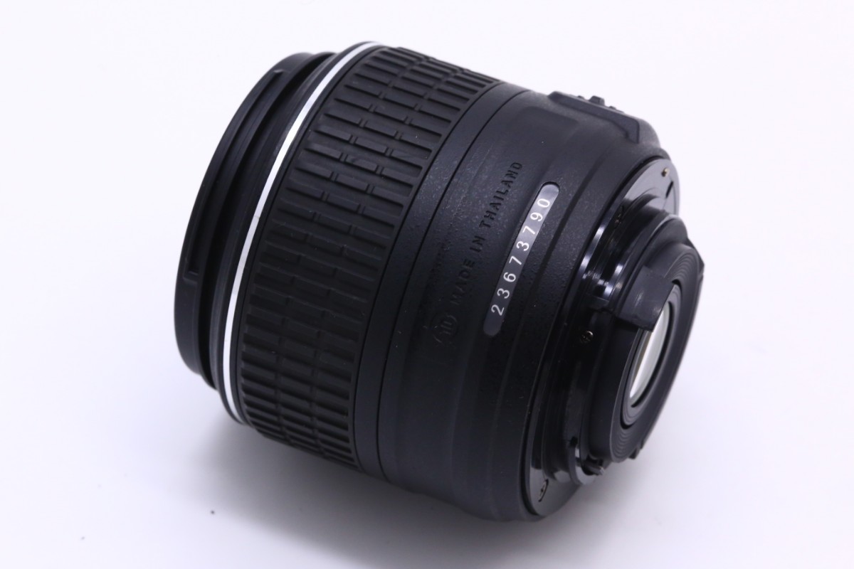 【極上美品】Nikon ニコン AF-S DX NIKKOR 18-55mm F3.5-5.6G VR II #11242_画像8