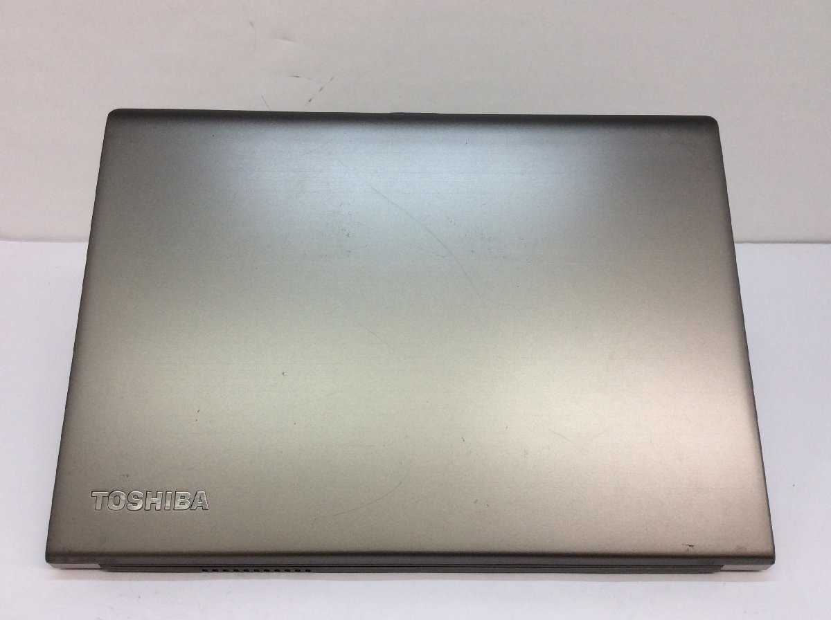 ジャンク/ TOSHIBA dynabook R63/G PR63GEA1347AD21 Intel Core i5-6200U メモリ4.1GB ストレージ無し 【G15794】_天板に傷があります