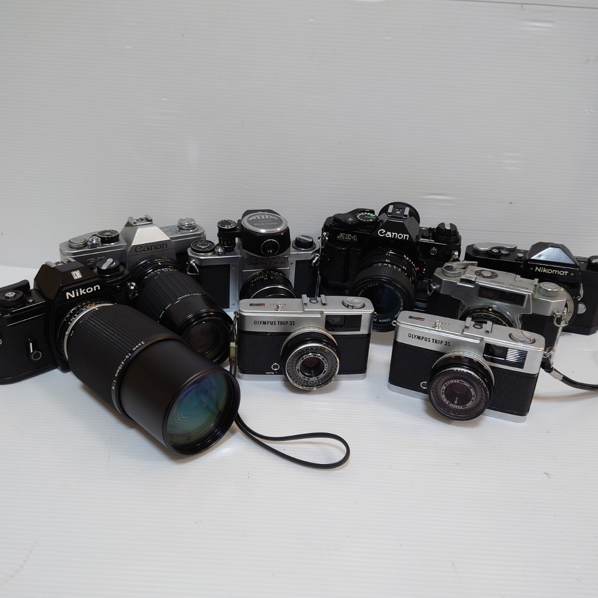 ジャンクカメラまとめ売り　レトロカメラ　金属　機械　Canon　AE-1 Nikon PENTAX 大量セット　光学まとめ　_画像1