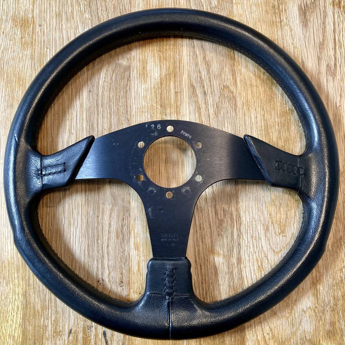 MOMO Panther Leather Steering wheel モモ パンサー レザーステアリング ハンドル φ36cm イタリア製 1994年3月製造