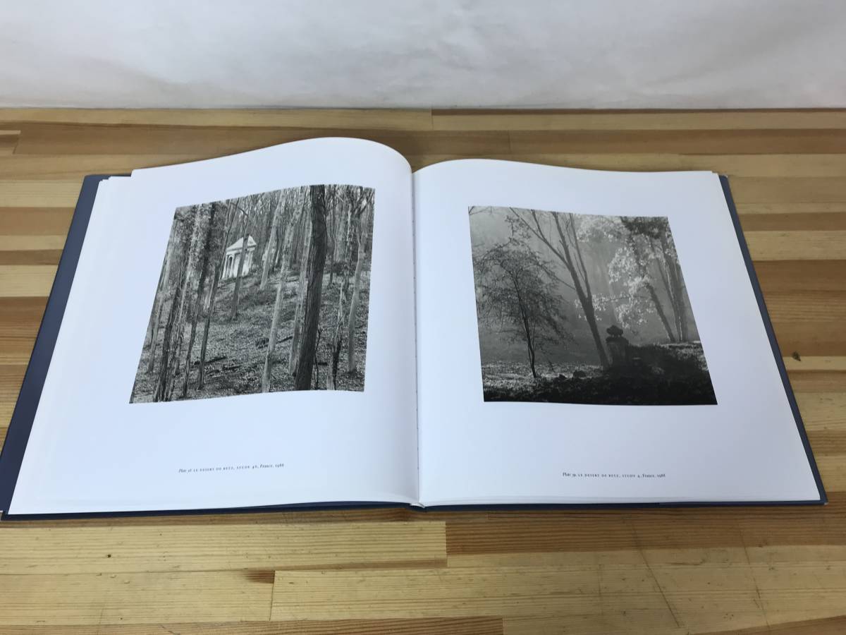 L93●マイケル・ケンナ 写真集「MICHAEL KENNA A TWENTY YEAR RETROSPECTIVE」TREVILLE 大型本 白黒の写真 ケンナの木 231102_画像4