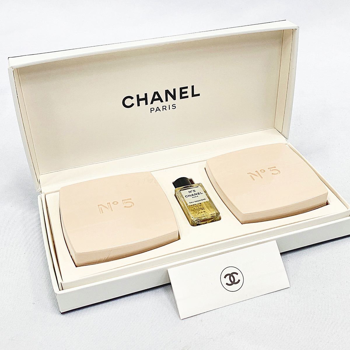 未使用品 CHANEL シャネル No5 香水・石けんセット コスメ パルファム ケース付き R店1009☆_画像1