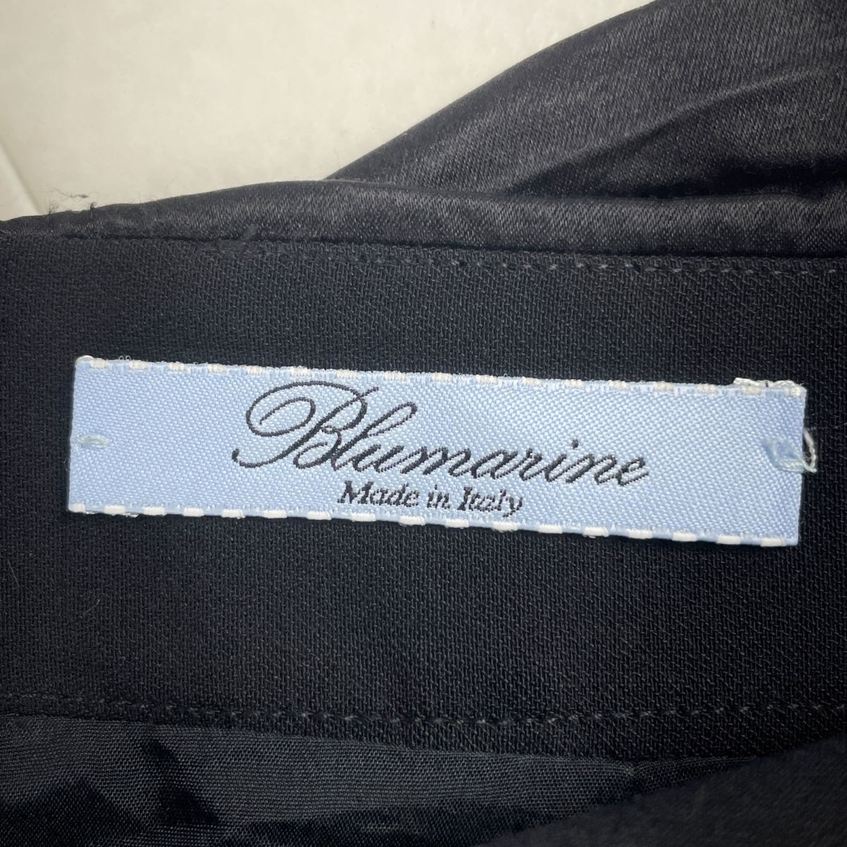 美品 Blumarine ブルマリン イタリア製 タイトスカート 膝丈 裏地あり レディース ボトムス 黒 ブラック サイズS*JC613_画像6