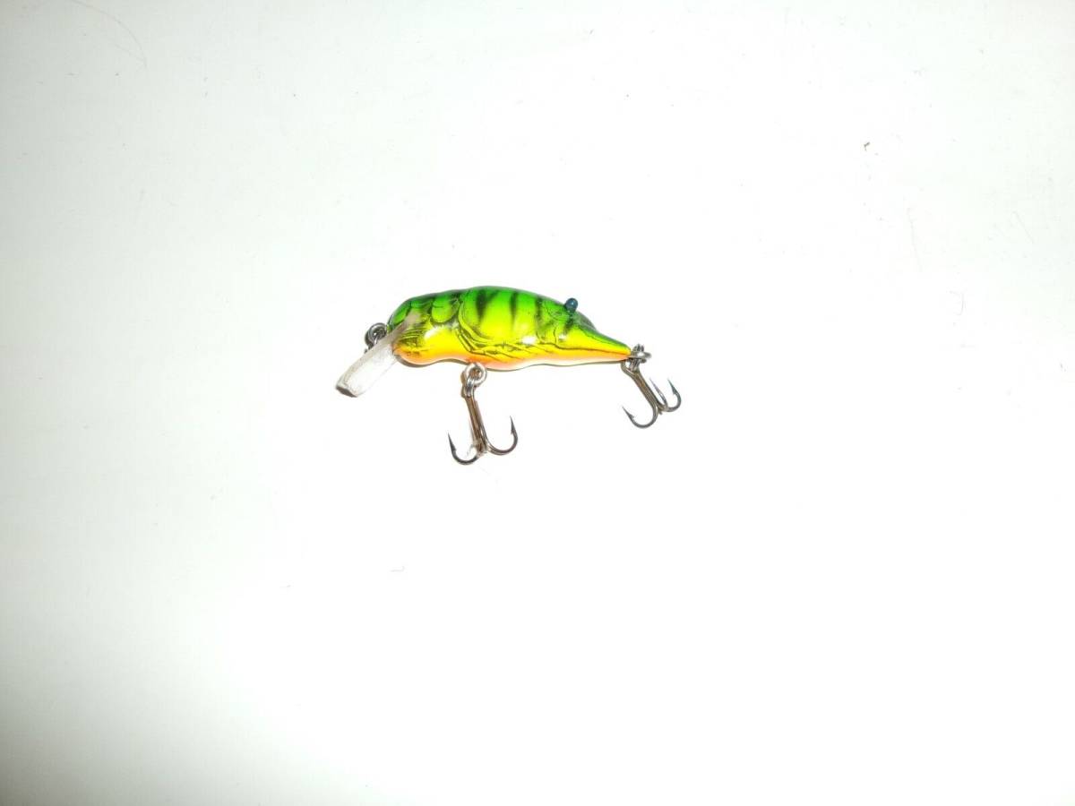 Bagley Bagleys Bitty Craw 6C9 Green Crayfish on Chartreuse Lure - Used 海外  即決