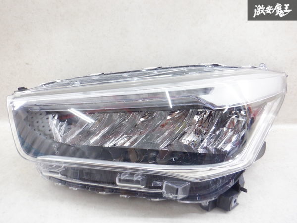 トヨタ純正 A200A A201A ライズ 前期 LED ヘッドライト ヘッドランプ 左 左側 助手席側 ICHIKOH 1991 棚2K15_画像1