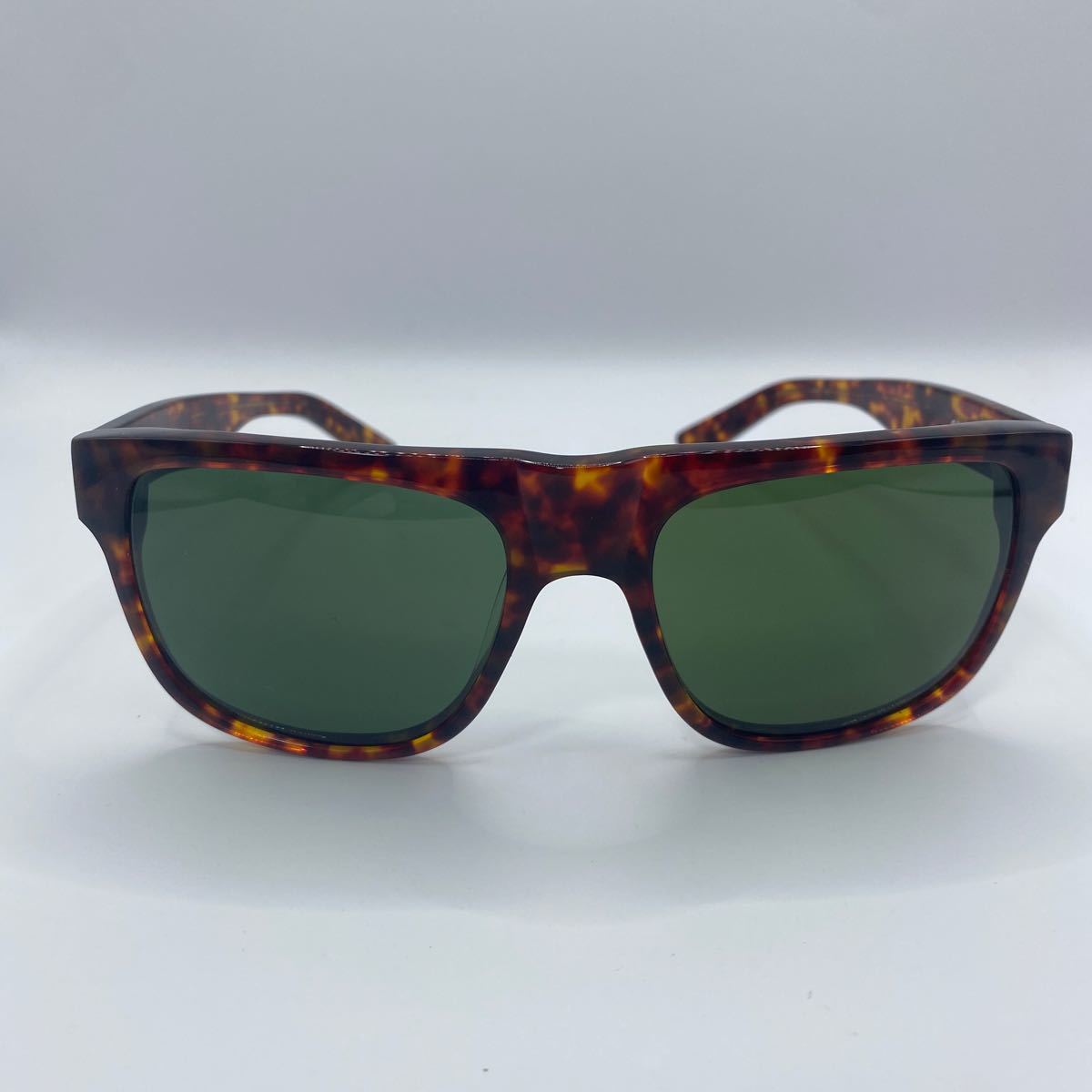 * new goods *STUSSY( Stussy )/ sunglasses /we Lynn ton / Boston / tortoise shell pattern /SANTANA