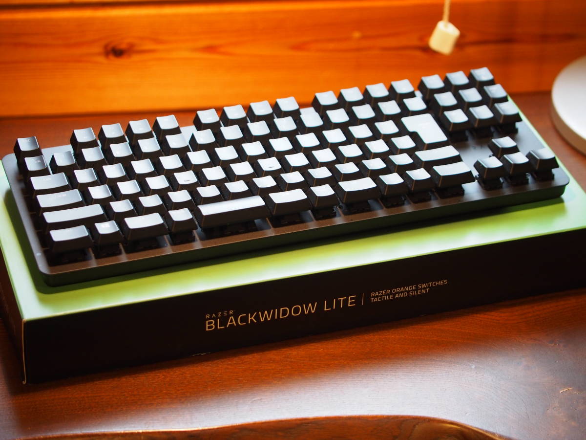 Razer BlackWidow Lite JP メカニカルキーボード 静音 - PC周辺機器