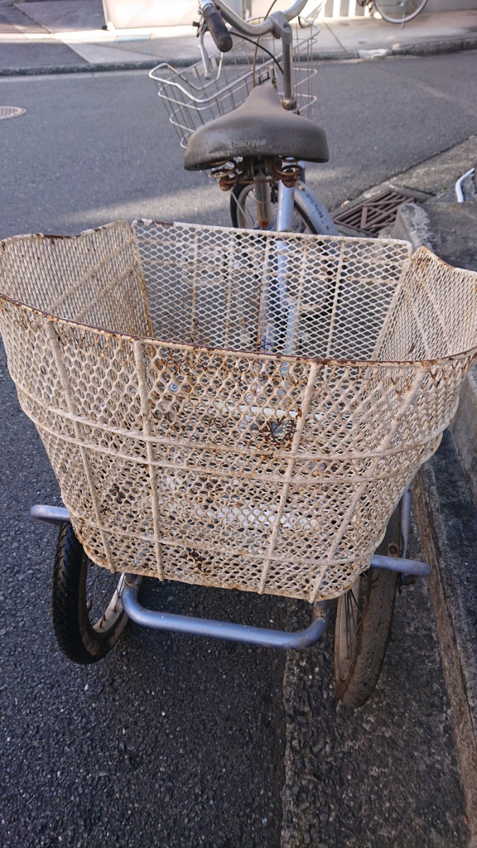 ミヤタ 三輪  自転車 ギアなし 水色系 前20インチ 後16インチ LEDオートライト 【発送不可】格安 中古 神奈川 横浜 鶴見の画像7