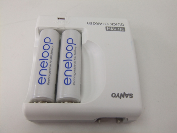 【SANYO eneloop】サンヨー 初代エネループ 単3形4本セット/充電器単3形2本/スペーサー2個 1000円スタート_画像4