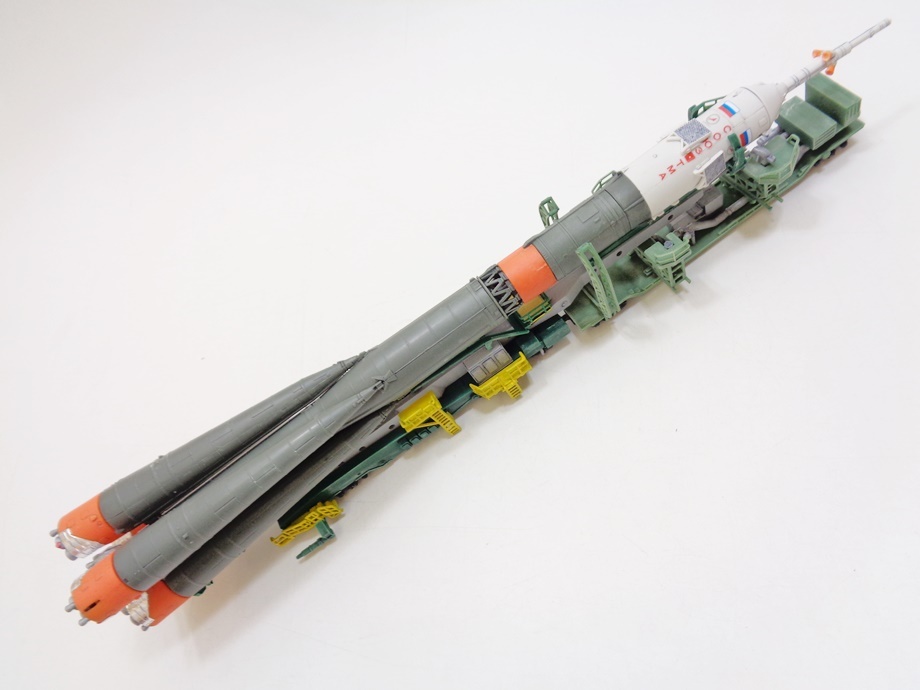 完成品 グッドスマイルカンパニー 1/150 ソユーズロケット 搬送列車 プラモデル SOYUZ LAUNCH VEHICLE and TRANSPORTER GOOD SMILE COMPANY_画像3