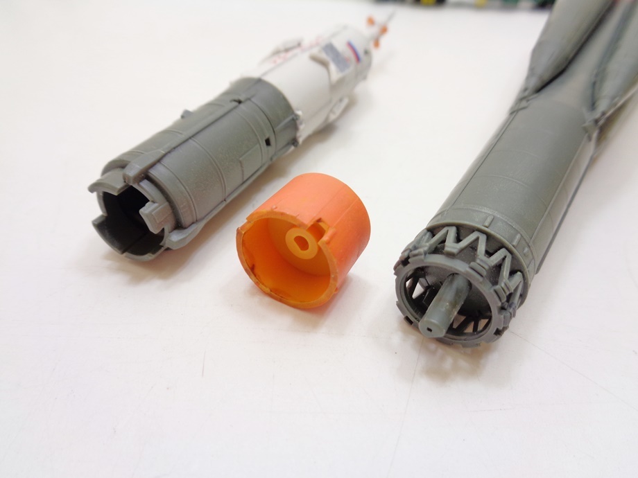 完成品 グッドスマイルカンパニー 1/150 ソユーズロケット 搬送列車 プラモデル SOYUZ LAUNCH VEHICLE and TRANSPORTER GOOD SMILE COMPANY_画像9