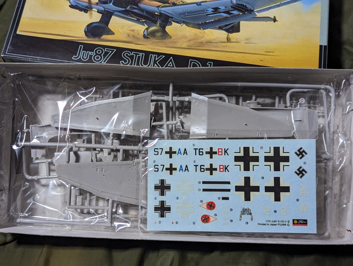 フジミ1/72 ドイツ空軍　Ju-87 D-1 ドーラ　第3急降下爆撃航空団　司令部小隊　1942_画像2