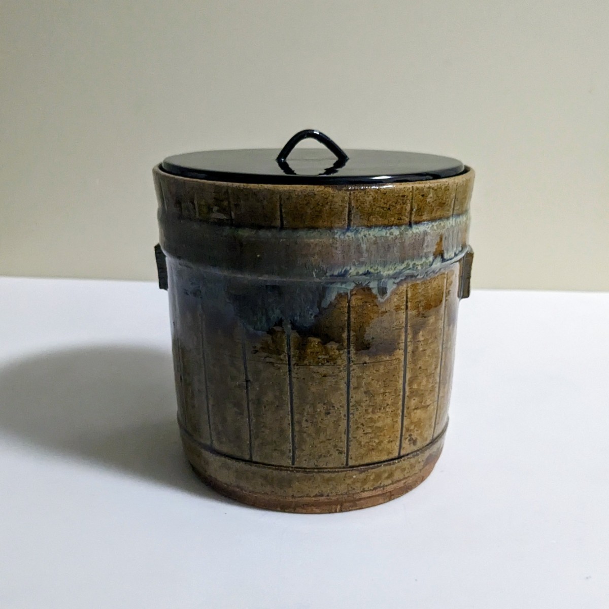 刻印あり 水指 水差し 建水 こぼし 茶道具 茶器 当時物 古美術 漆蓋 桶形_画像3
