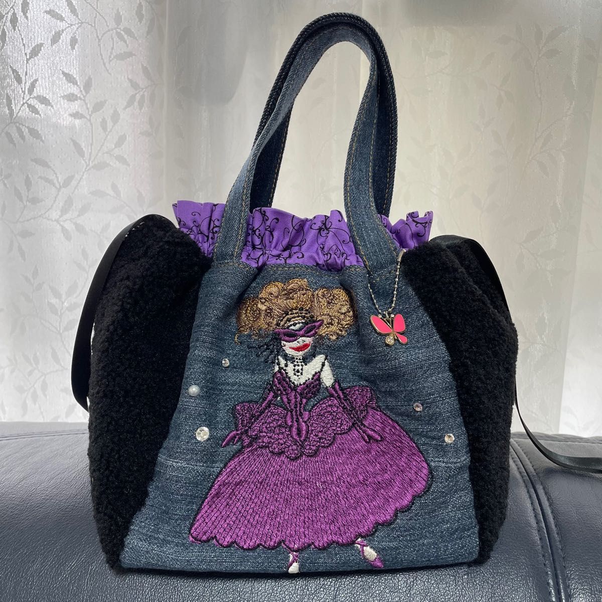 ロラライハリスブルーデニムsew刺繍のバッグ ロラライハリスブルーデニムsew刺繍のバッグ