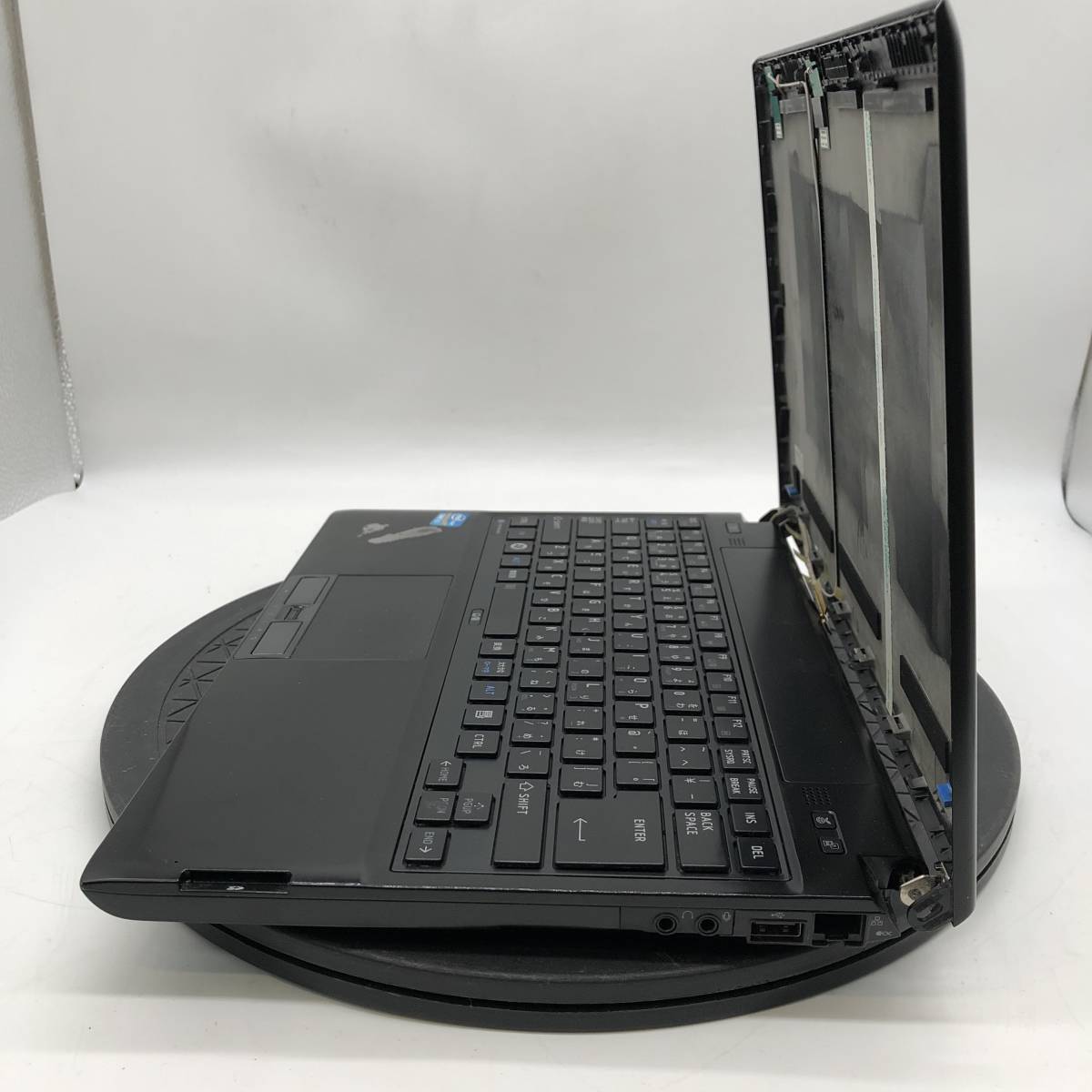 【ジャンク】東芝 TOSHIBA dynabook R731/D Core i5-2520M RAM2GB SSDなし 中古 PC 部品 基盤 マザーボード キーボード 1005⑦_画像4