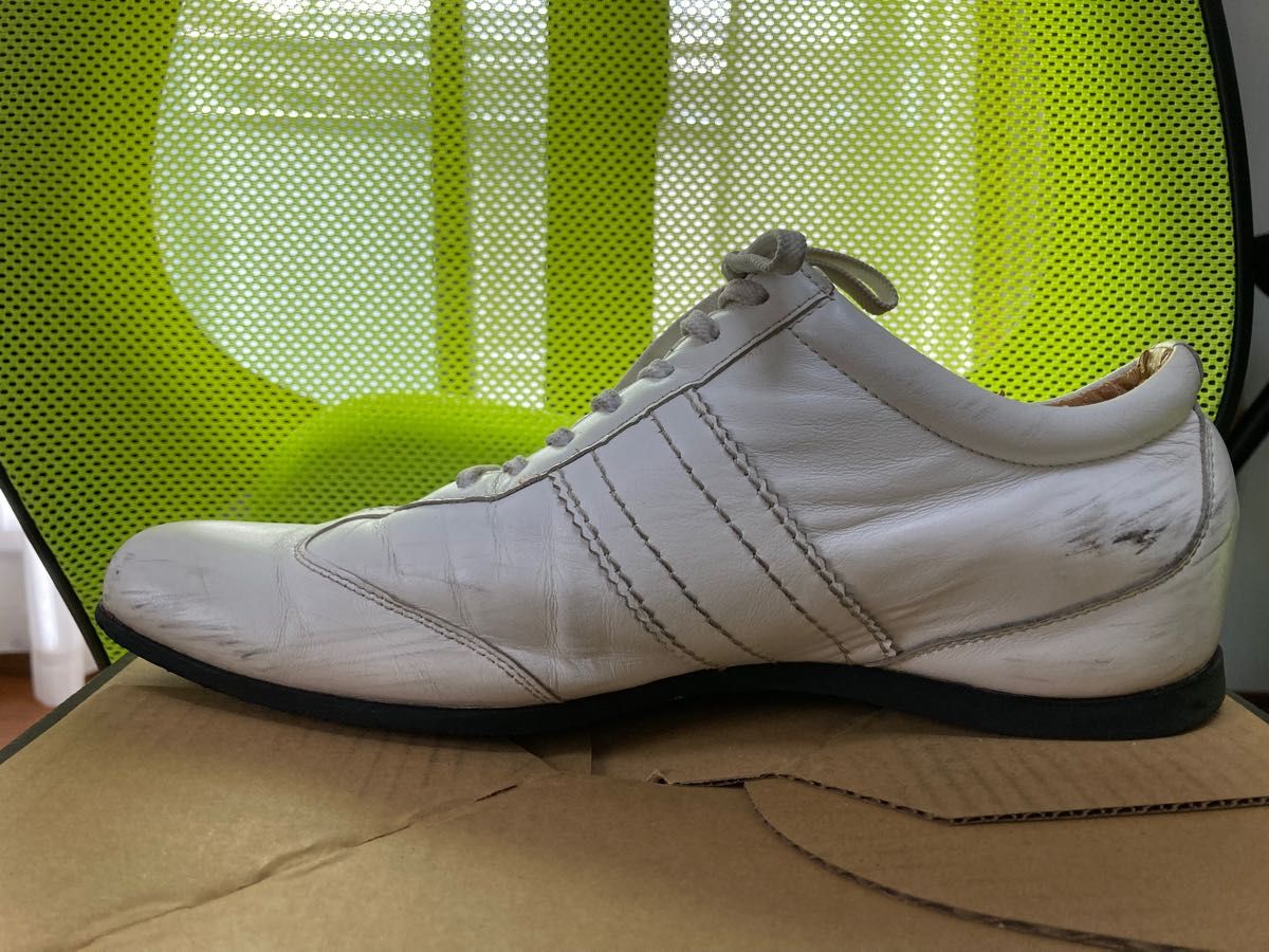 コムサイズム　レザー　シューズ　高級　革靴　靴　カジュアル　メンズ　COMME CA ISM　24.0cm　白　定価15,800円