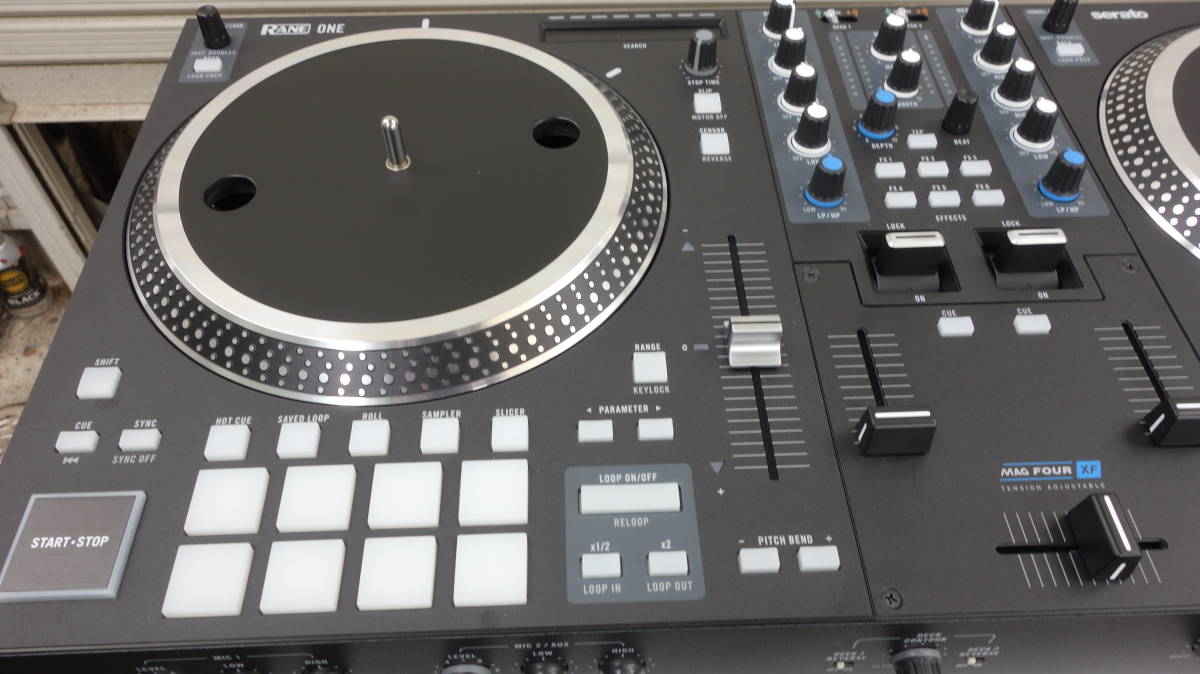 RANE ONE ２ch PCDJコントローラー　Serato DJ Pro対応　使用1度のみ　付属品すべてあります　　送料込みで！！　_画像3