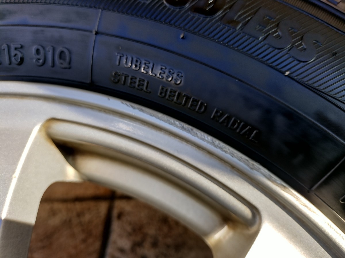 【美品】22年製 TOYO GARITZ GIZ 195/65r15 スタッドレスタイヤセット_画像9