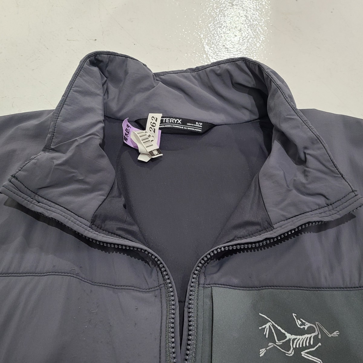 ARC’TERYX アークテリクス　PROTON LT JACKET　プロトン ライトウエイト ジャケット メンズ　S　グレー_画像4