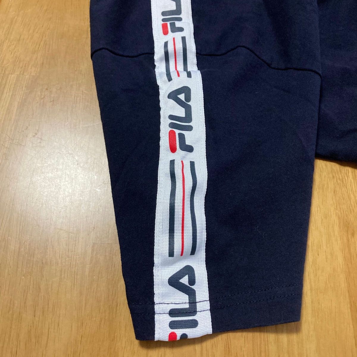 FILA Tシャツ ロゴ ライン サイドライン ネイビー 刺繍 L サイズ 人気 スポーツ アメカジ 半袖 大きいサイズ ウエア