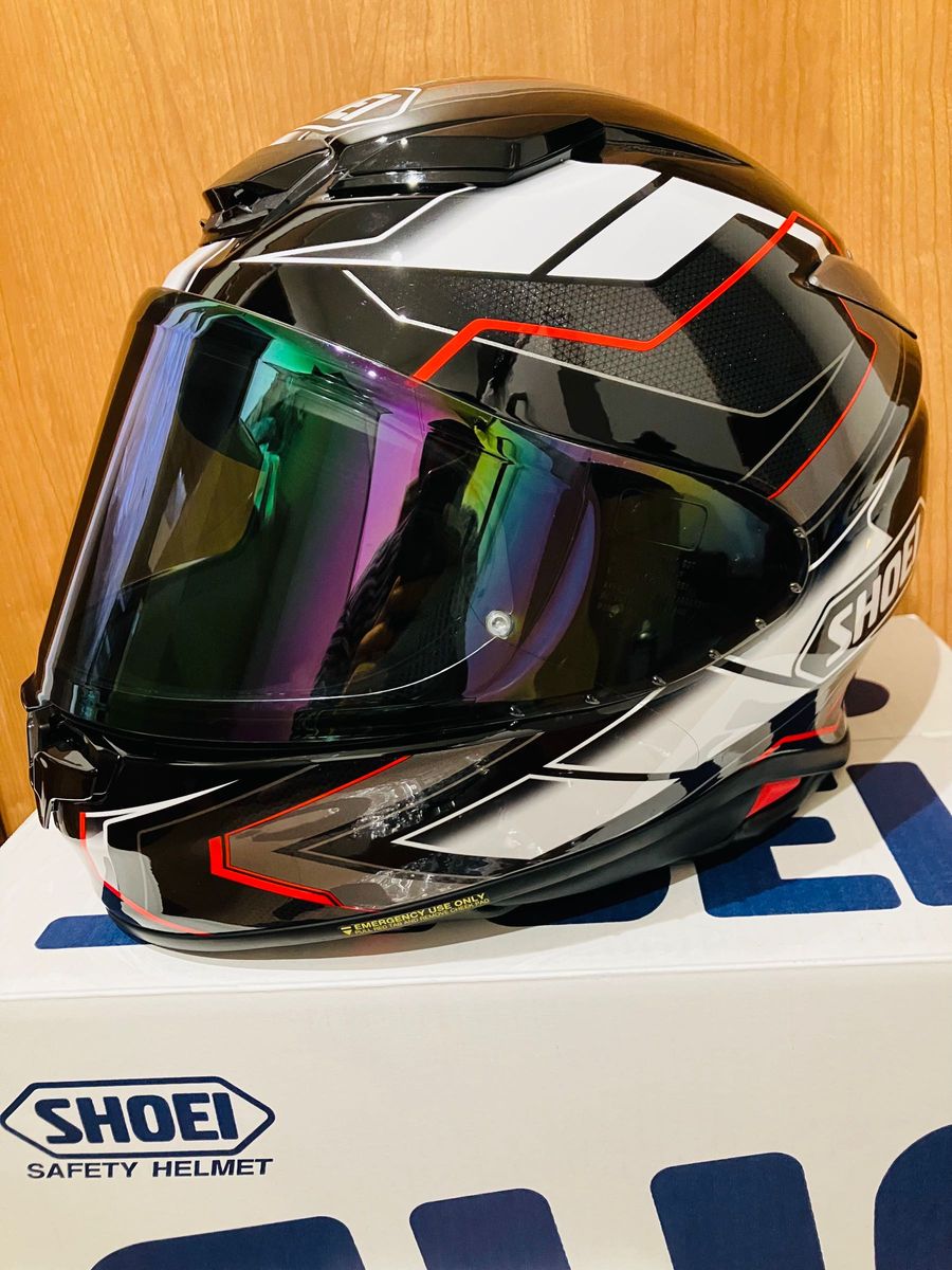 85 000円相当 無傷の超美品 コーティング済 SHOEI Z-8 PROLOGUE 85 000円相当 無傷の超美品 コーティング済 SHOEI Z-8 PROLOGUE