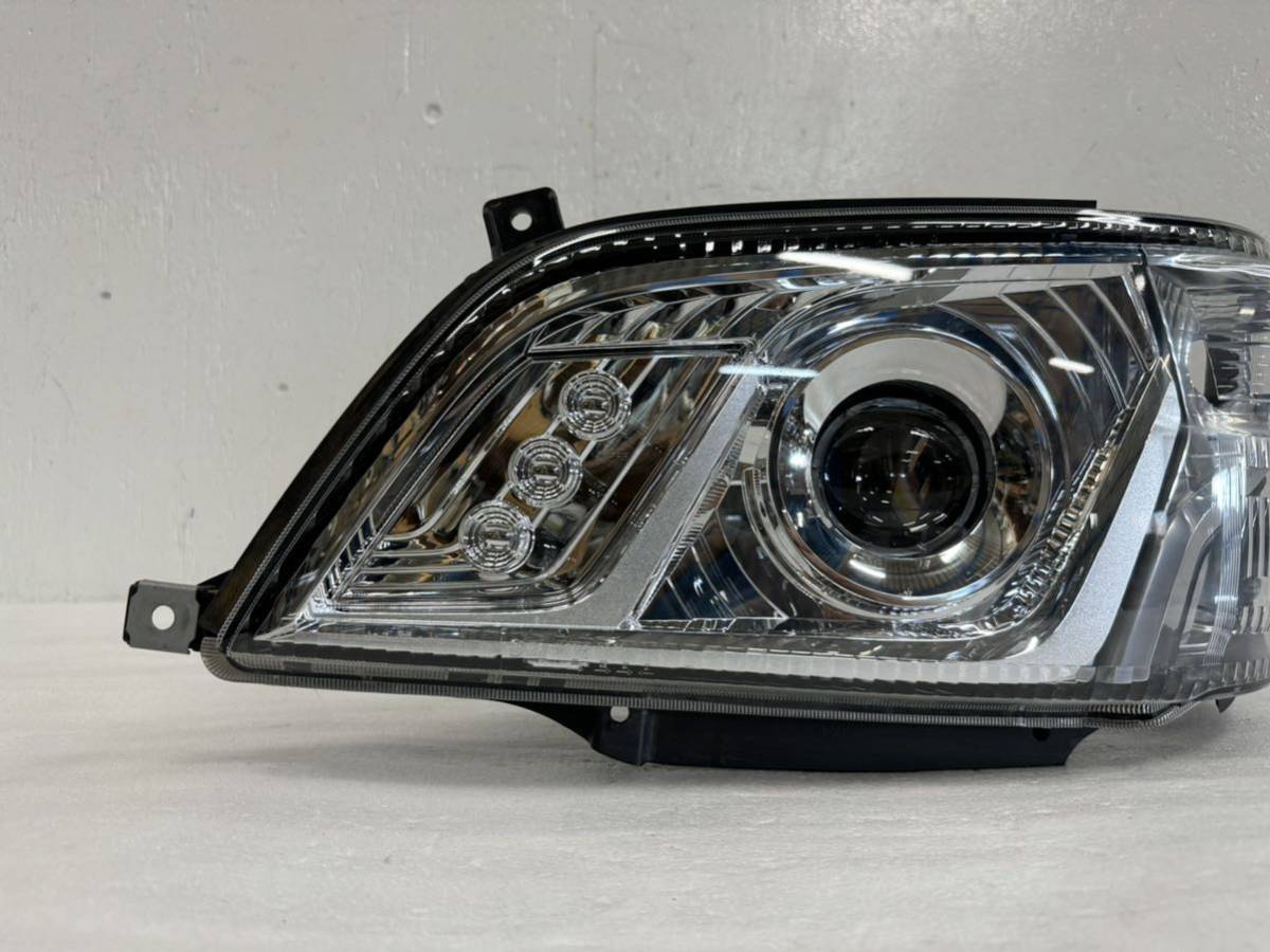 5N9 トヨエース ダイナ デュトロ XZU700 純正 LED ヘッドライト 左 KOITO 37-25 刻印『オ』_画像4