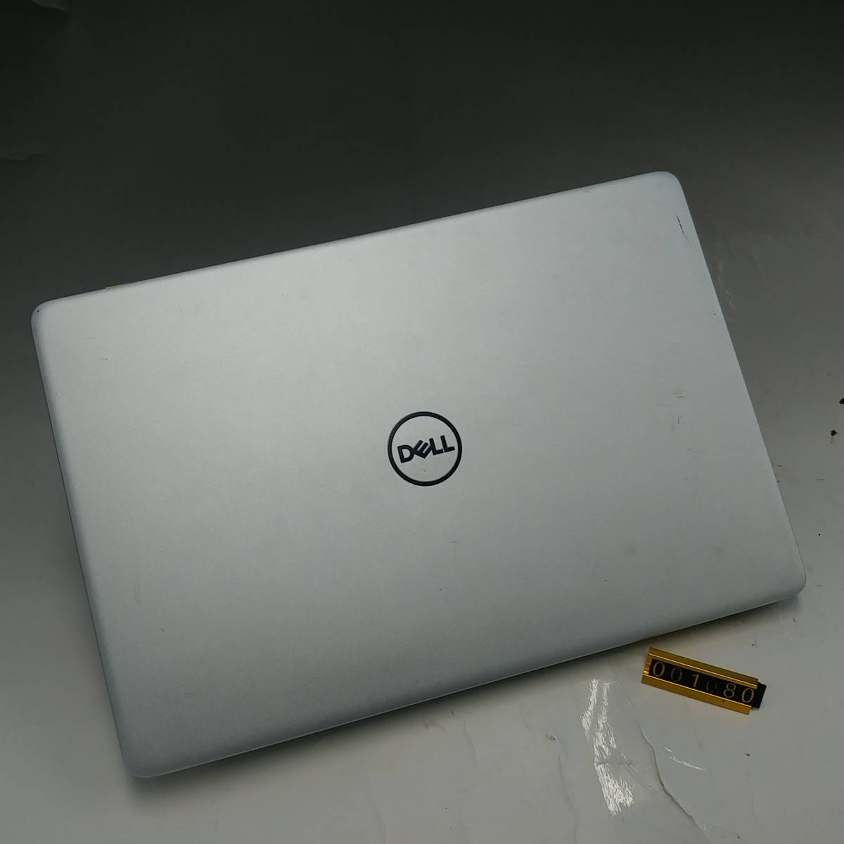 1080 DELL Inspiron5370 13.3 -inch Core i5 8250U 1.6Ghz no. 8 generation memory 16GB SSD less battery less 