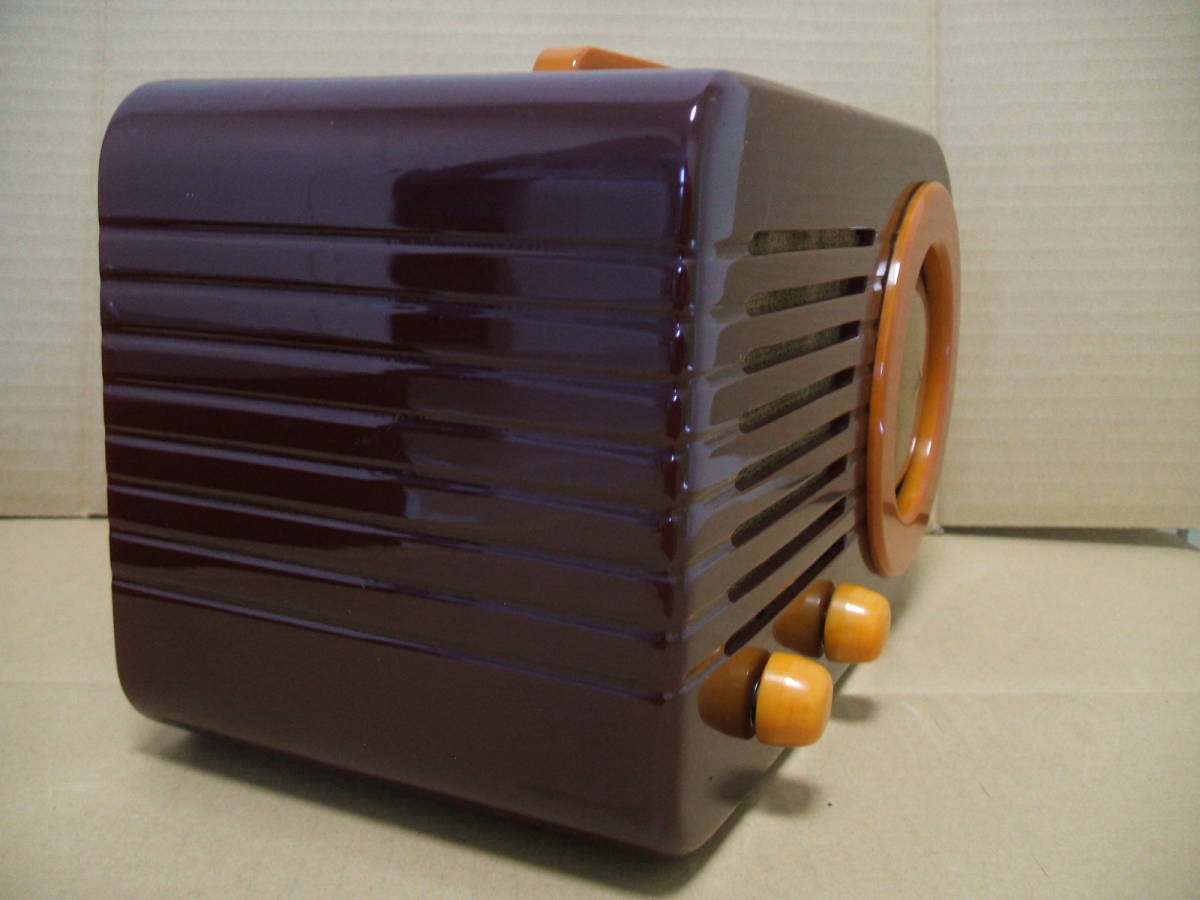 FADA MODEL 1000 CATALIN "BULLET" RADIO 1946年 カタリンラジオ_画像2